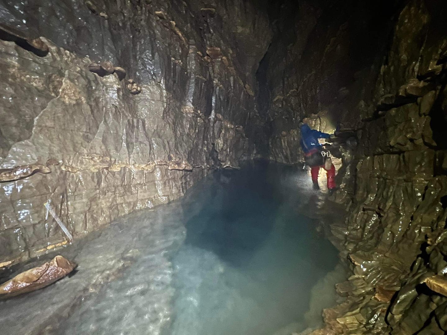 «Γουργούθακας»: Το μεγαλύτερο σπηλαιοβάραθρο στην Ελλάδα βρίσκεται στον Αποκόρωνα (βίντεο – εικόνες)