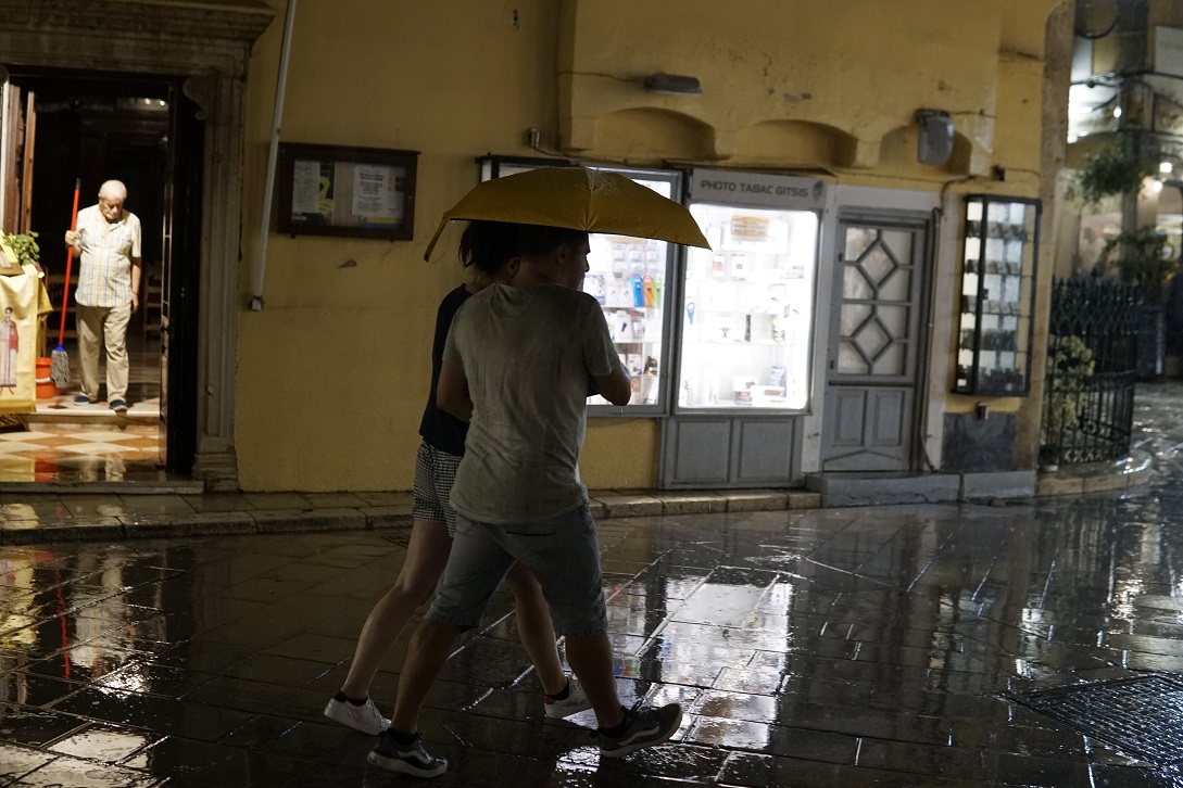 Meteo: Η «ψυχρή λίμνη» πίσω από την καιρική αστάθεια