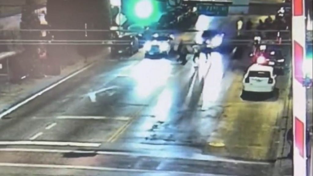 Σικάγο: Οδηγός «δολοφονεί» τρεις πεζούς που λογομαχούσαν σε λεωφόρο – Σκληρό βίντεο