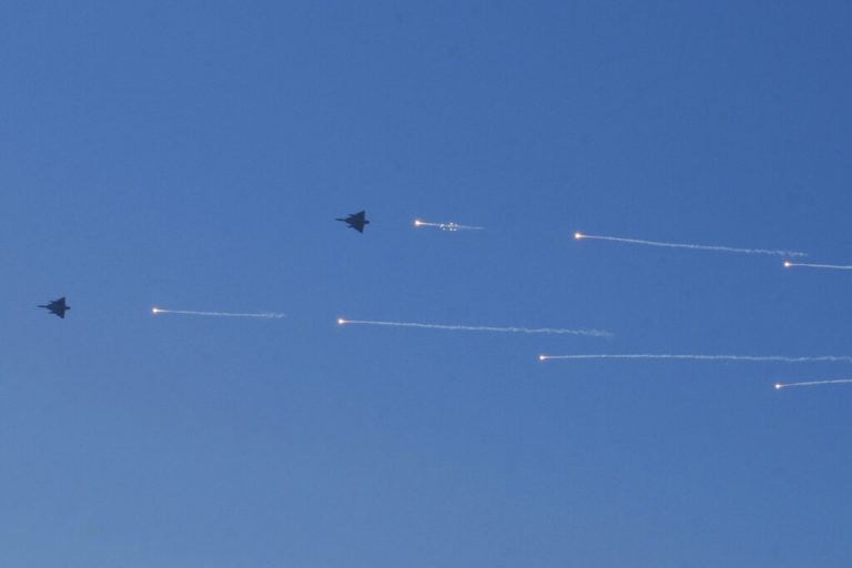 Κίνα: Μαχητικά αεροσκάφη πέταξαν στο στενό της Ταϊβάν ενόψει της επίσκεψης Πελόζι