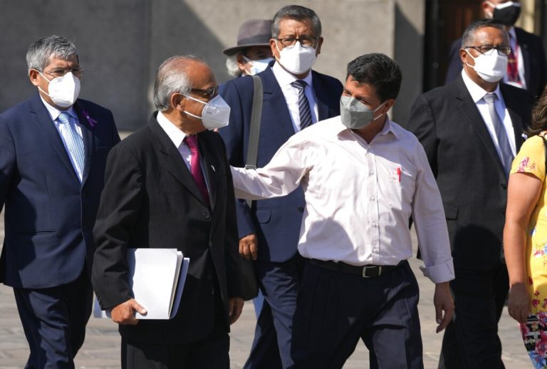 Πολιτική κρίση στο Περού: Τέταρτη παραίτηση πρωθυπουργού μέσα σε έναν χρόνο