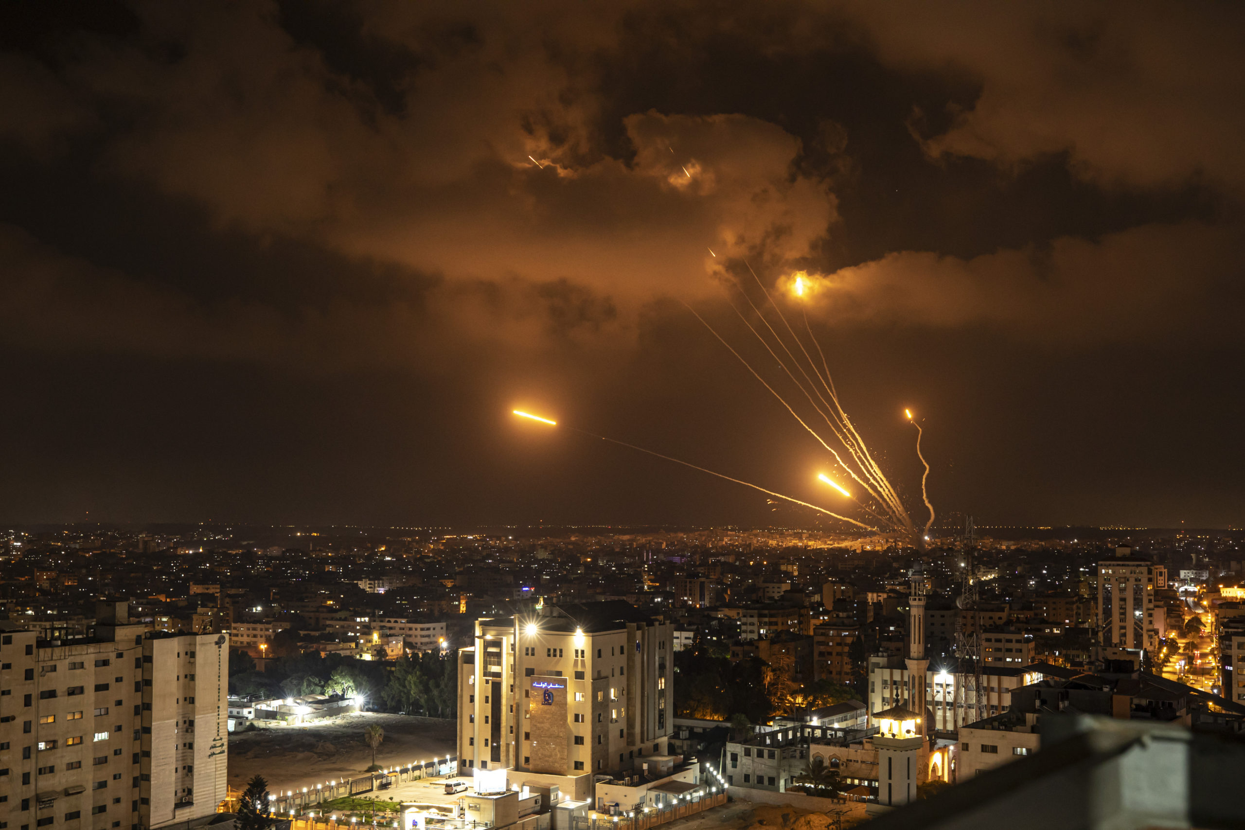 Μέση Ανατολή: Μπαράζ ρουκετών τη νύχτα κατά του Ισραήλ μετά τις επιδρομές στη Γάζα
