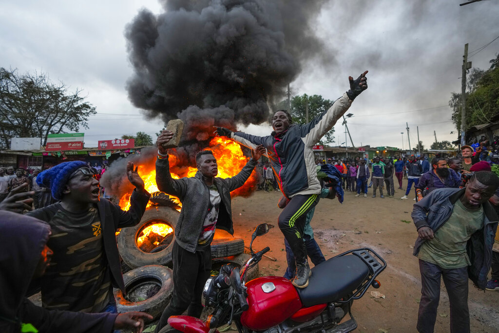Κένυα: Νικητής των εκλογών ο Ρούτο εν μέσω χαοτικών σκηνών