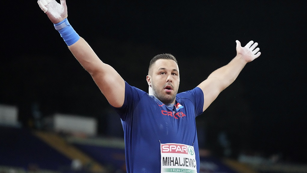 Πρωταθλητής Ευρώπης με ρεκόρ ο Μιχάλιεβιτς (video)