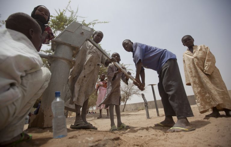 Αφρική: Δραματική η αύξηση των παιδιών που διψούν, προειδοποιεί η UNICEF