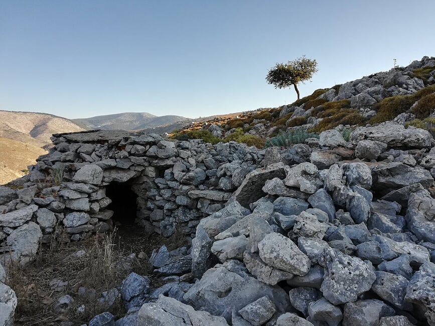 Φίλοι Μονοπατιών Χίου: Πεζοπορία με πανσέληνο σε τσοπάνικα μονοπάτια του Αίπους