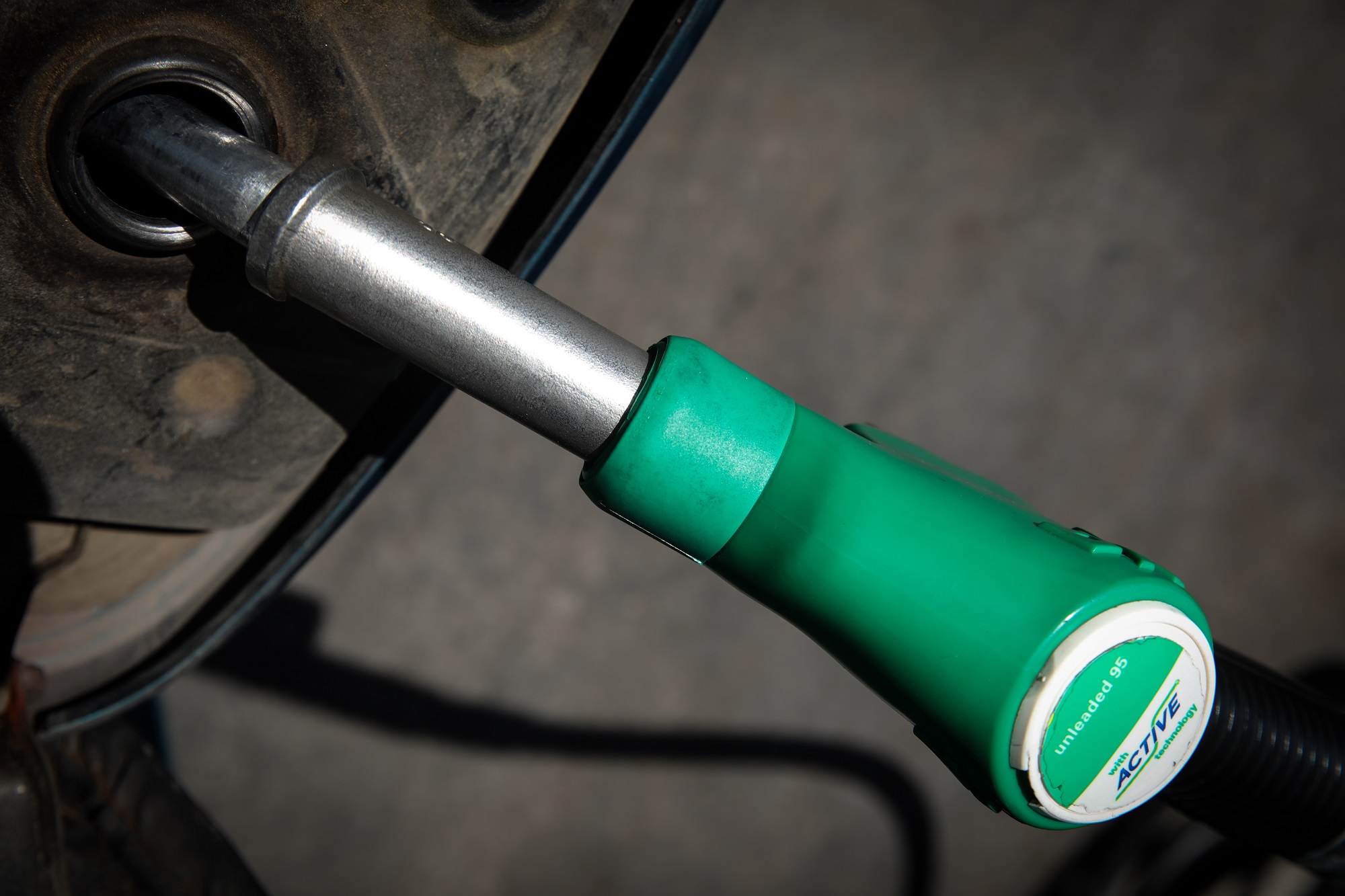 Στα επίπεδα Μαρτίου επιστρέφει η τιμή της βενζίνης – Κάτω από 2 € σε εκατοντάδες πρατήρια