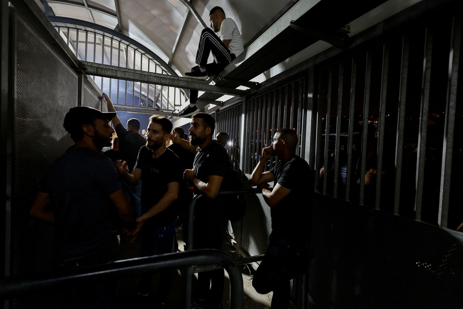 Απεργούν χιλιάδες Παλαιστίνιοι εργαζόμενοι στο Ισραήλ – Ζητούν να μην κατατίθεται ο μισθός τους σε τραπεζικό λογαριασμό