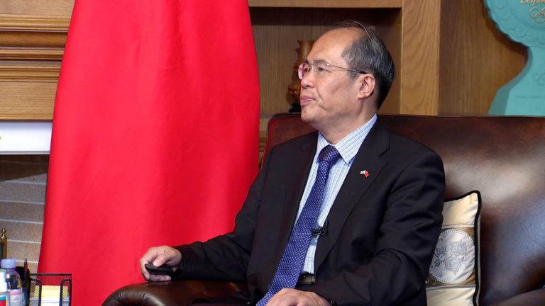 Αποκλειστικό – Ο Πρέσβης της Κίνας στην ΕΡΤ: Τεράστια πολιτική πρόκληση το ταξίδι Πελόζι στην Ταϊβάν