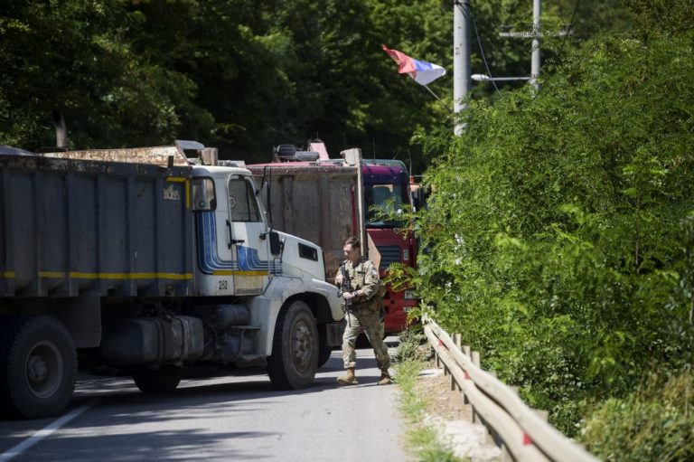 Επανήλθε η ηρεμία στο βόρειο Κόσοβο – Νέα πιθανή εστία γεωπολιτικής έντασης (video)