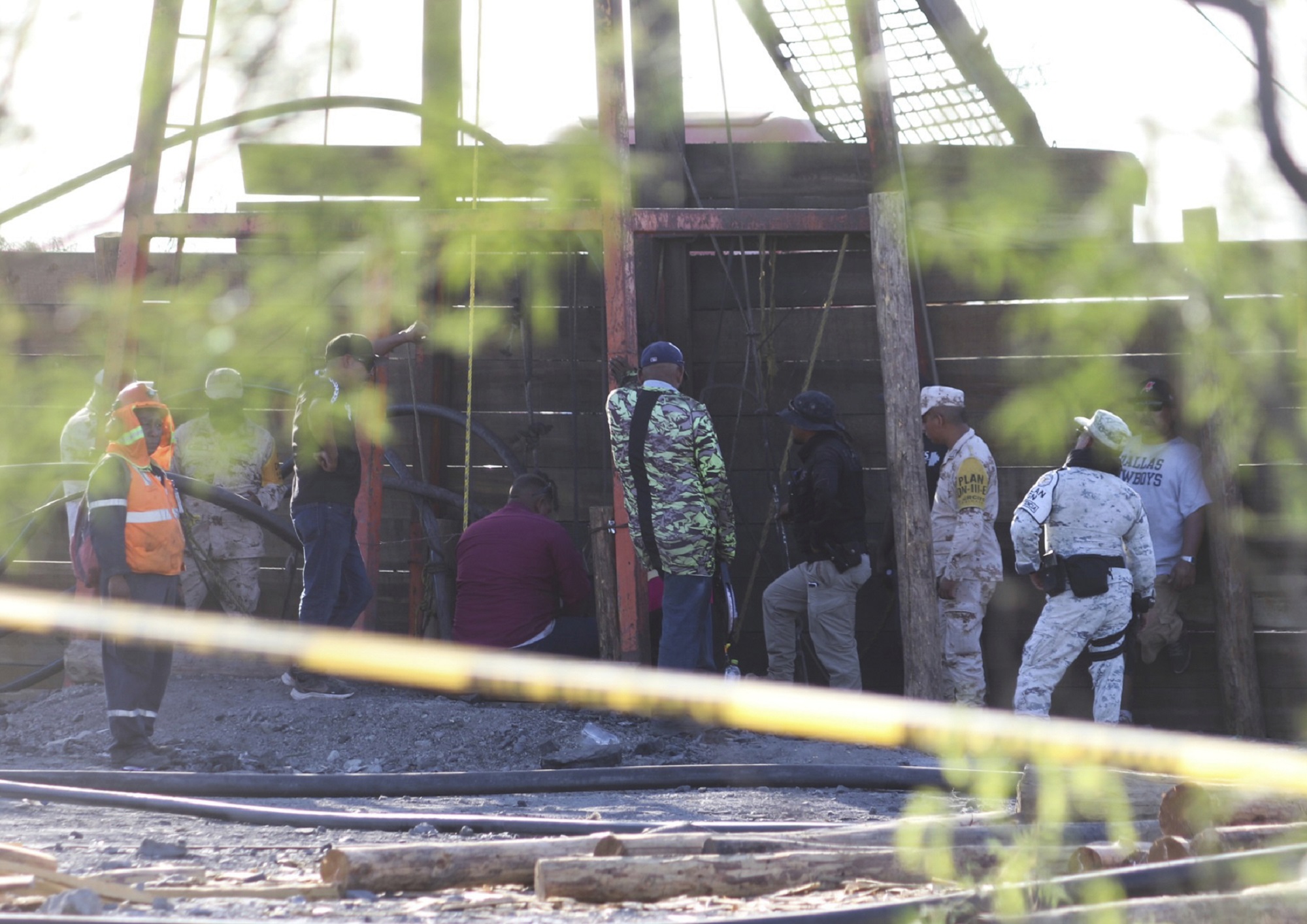 Μεξικό: Άκαρπη προσπάθεια δύτη να μπει σε πλημμυρισμένη στοά ορυχείου με δέκα εργαζόμενους