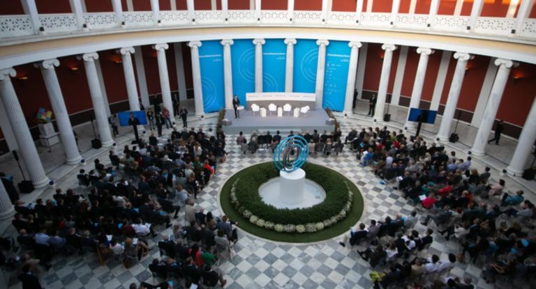 Athens Democracy Forum: Έρχεται στις 28 Σεπτεμβρίου – Οι συμμετέχοντες ομιλητές παγκόσμιου κύρους που θα παρευρεθούν