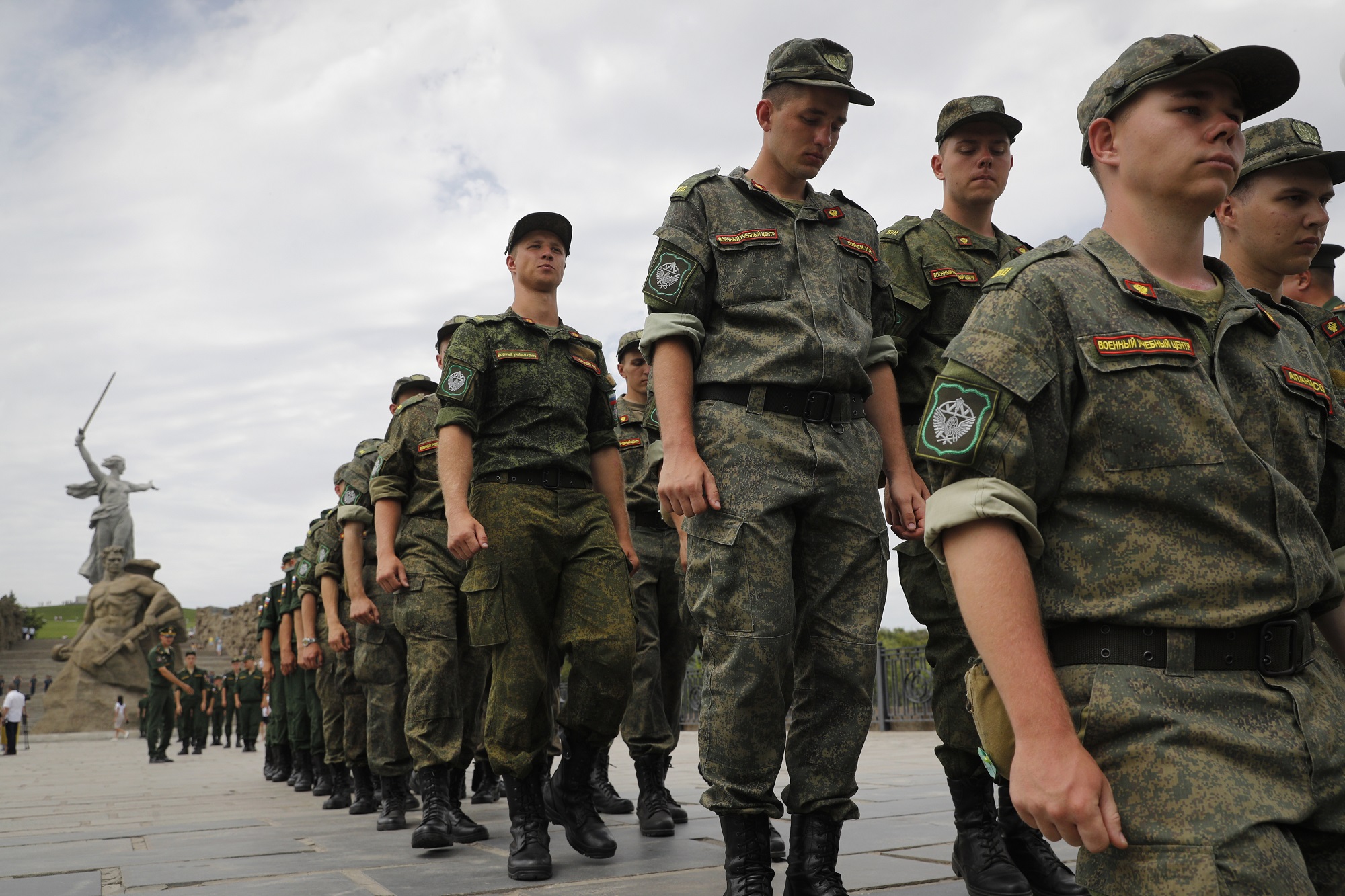 Ρωσία: Ο Πούτιν αυξάνει τον αριθμό των ενόπλων δυνάμεων κατά 137.000 στρατιώτες