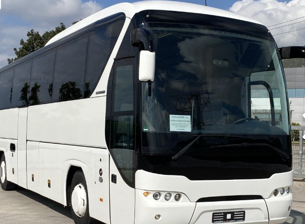 Θεσσαλονίκη: Τουριστικό λεωφορείο έκανε επικίνδυνους ελιγμούς στον Περιφερειακό