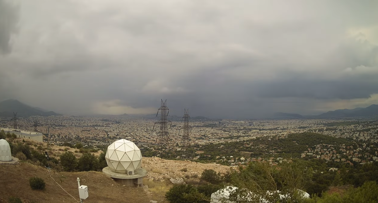 Κακοκαιρία – Meteo: Σε βίντεο οι καταιγίδες που έπληξαν την Αττική