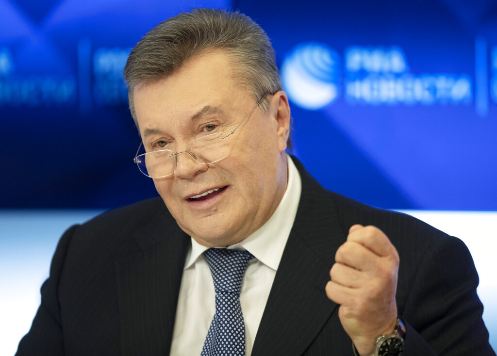 Περιοριστικά μέτρα στον πρώην πρόεδρο της Ουκρανίας Β. Γιανουκόβιτς και τον γιο του για τον ρόλο τους στην επίθεση της Ρωσίας κατά της Ουκρανίας