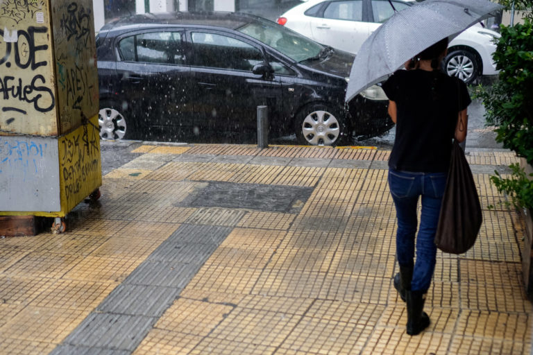 Αποκατάσταθηκε η κυκλοφορία στnν Πειραιώς