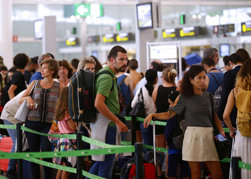 Ακυρώσεις πτήσεων σε Πορτογαλία και Ισπανία λόγω των απεργιών του προσωπικού εδάφους και των πιλότων