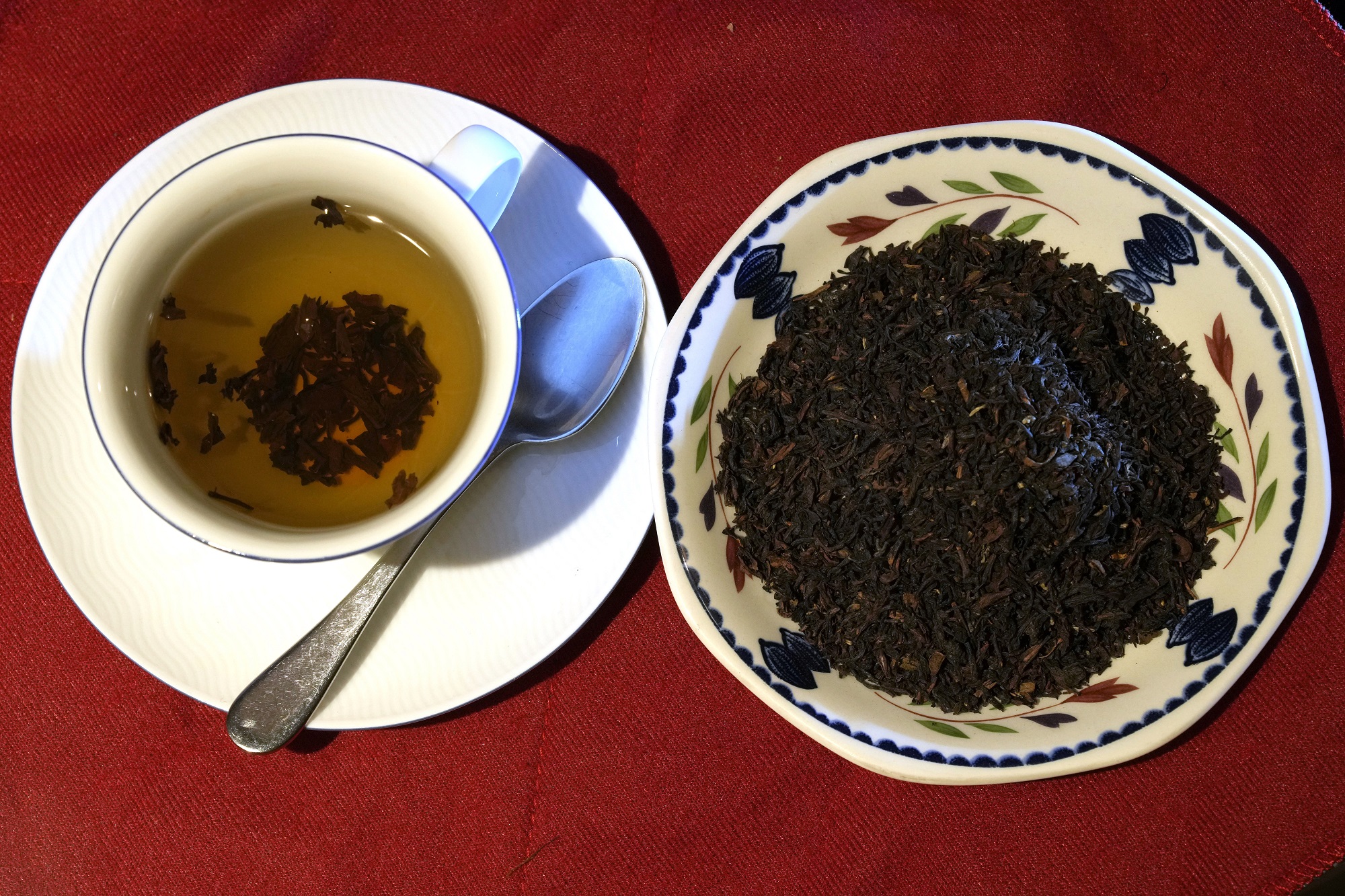 Μικρότερος ο κίνδυνος θανάτου για όσους πίνουν πολύ μαύρο τσάι