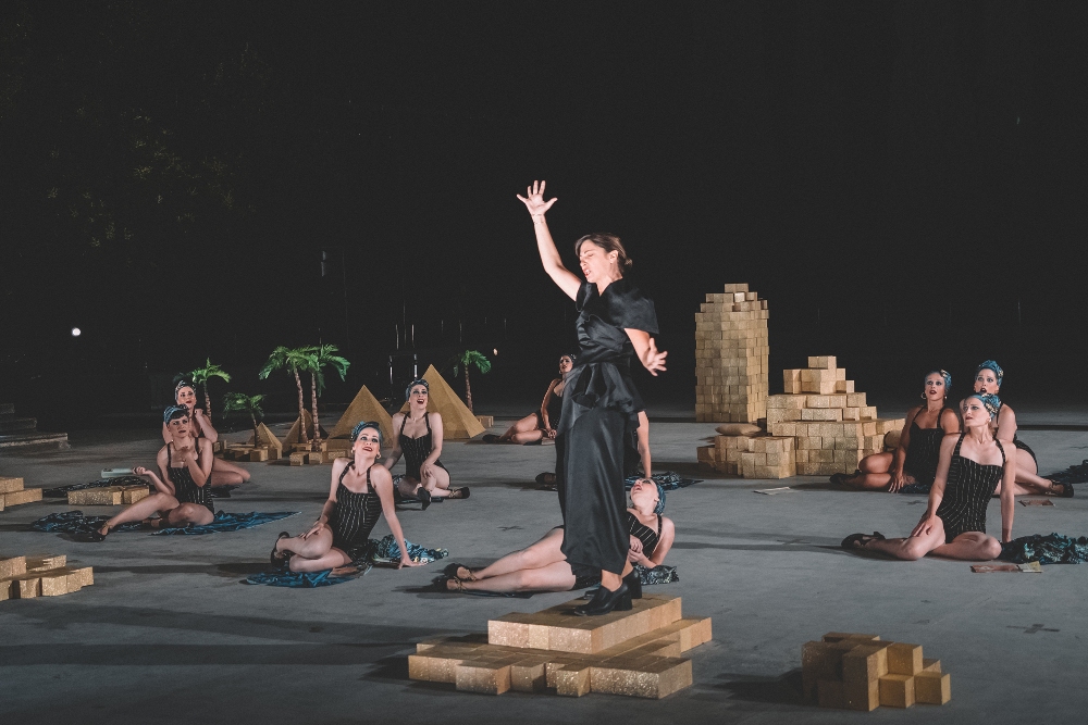 Η «Ελένη» του Ευριπίδη στο Αμφιθέατρο Νέων Μουδανιών στη Χαλκιδική