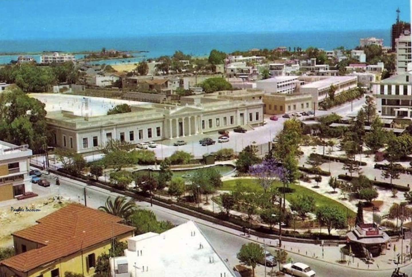 Κύπρος: Το Ελληνικό Γυμνάσιο και ο Δημοτικός Κήπος Αμμοχώστου πριν από την τουρκική εισβολή (photos)