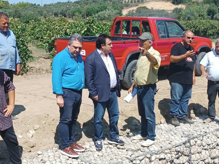 Πύργος: Άρχισαν τα έργα αγροτικών δρόμων