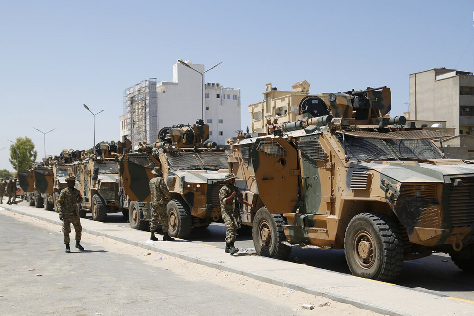 Λιβύη: Οι μάχες στην Τρίπολη κόπασαν – Πληροφορίες για 27 νεκρούς
