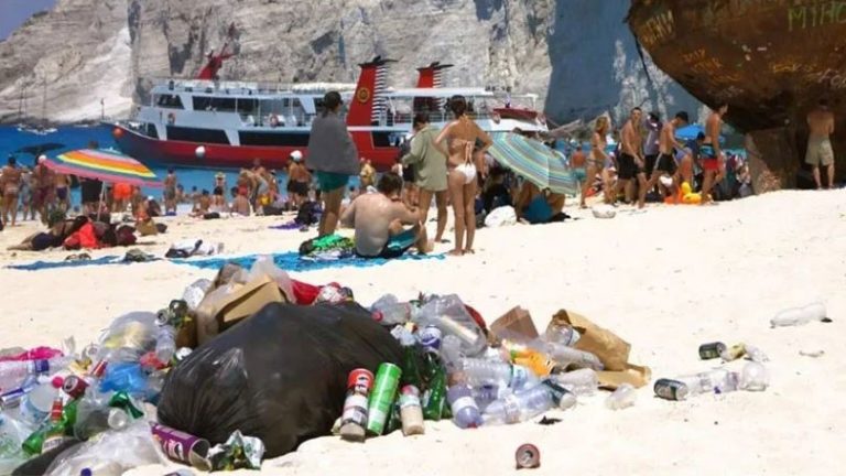 Ζάκυνθος: Η Επιτροπή Ναυαγίου εγκαλεί τον Δήμο για τα σκουπίδια στο Ναυάγιο – Τι συμβαίνει με την επίμαχη φωτογραφία