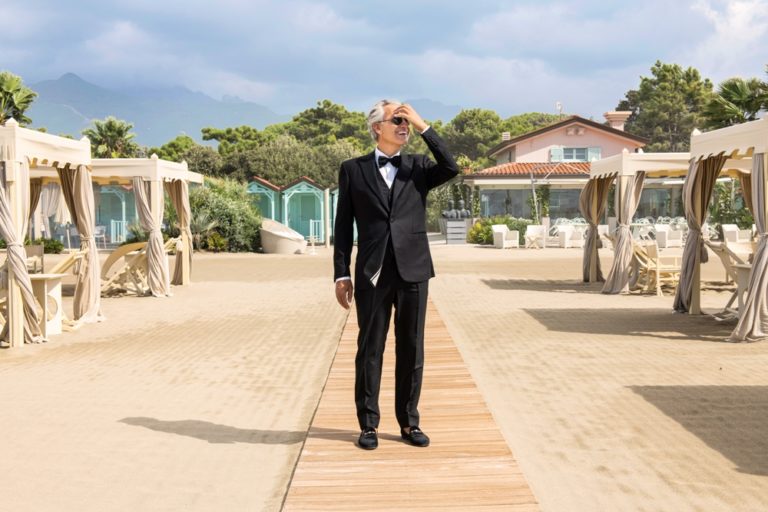 30 χρόνια Sani Festival με τον Andrea Bocelli: Γιορτάζοντας με τον πιο αγαπητό τενόρο του κόσμου