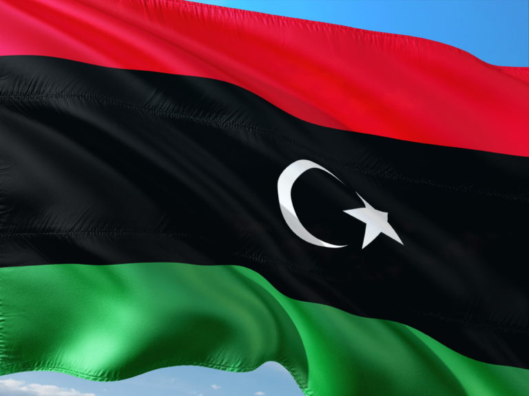 Λιβύη: Έξι νεκροί και 70 τραυματίες από φλεγόμενο βυτιοφόρο