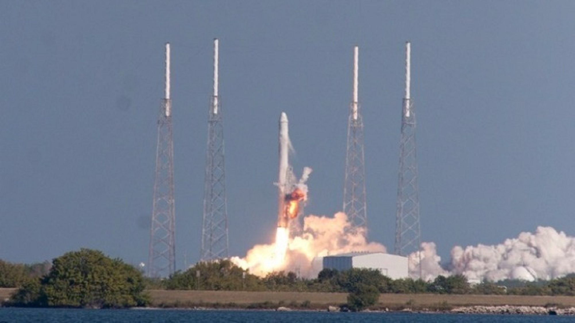 SpaceX και T-Mobile φιλοδοξούν να εξαλείψουν τις «λευκές περιοχές» χάρη στους δορυφόρους