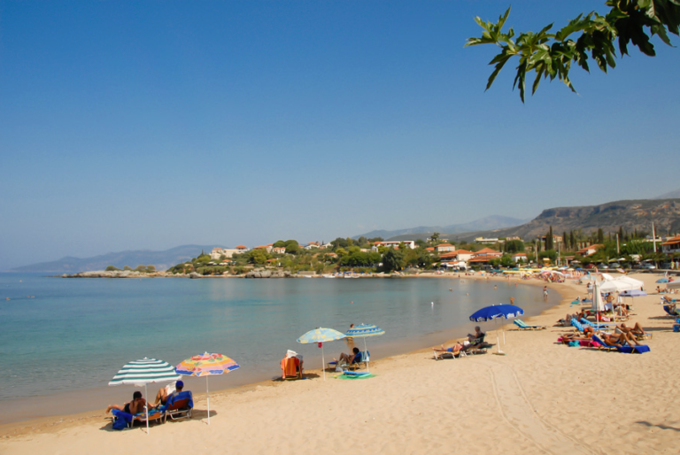 Μεσσηνία: Γυναίκα ανασύρθηκε χωρίς τις αισθήσεις της από την θάλασσα στην Στούπα