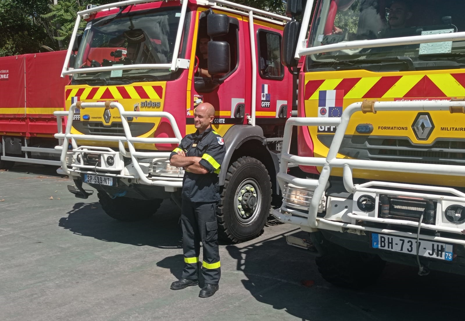 «Οι πυρκαγιές στη Μεσόγειο είναι μεγαλύτερες κάθε χρόνο» – Τι λέει ο επικεφαλής των Γάλλων πυροσβεστών στην Ελλάδα