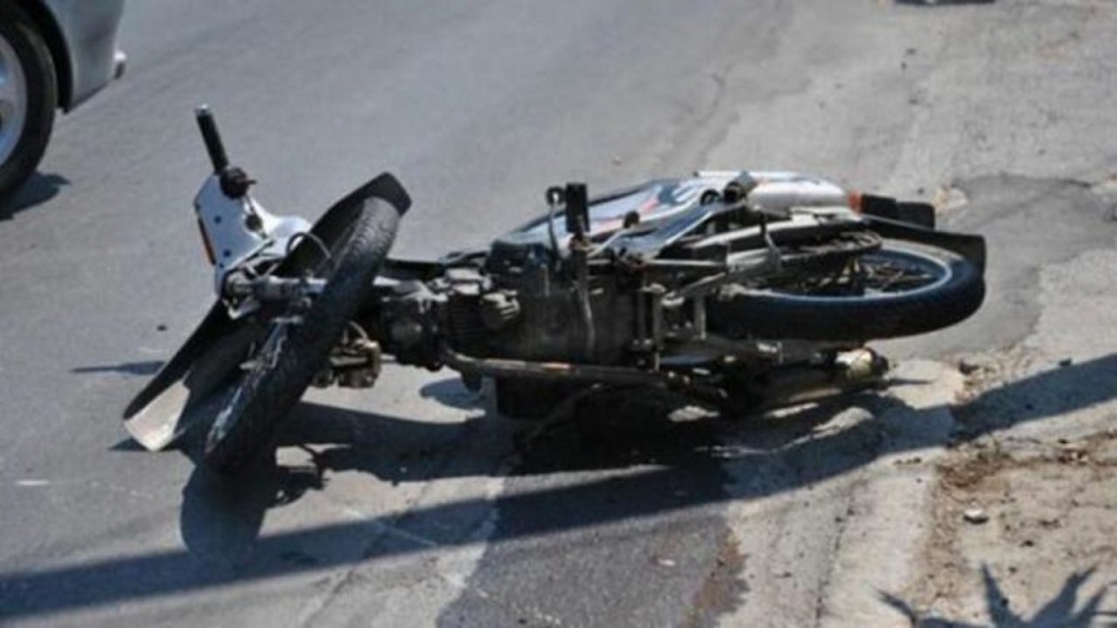 Σοβαρός τραυματισμός μοτοσικλετιστή σε τροχαίο στα Χανιά
