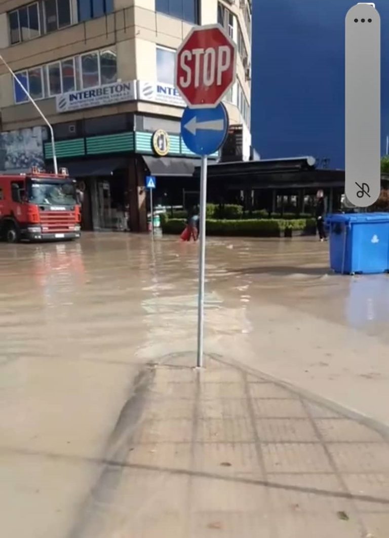 Θεσσαλία: Παραμένει ακατάλληλο το νερό στο Βόλο – Προσπάθειες να δοθεί τις επόμενες ημέρες προς ανθρώπινη χρήση