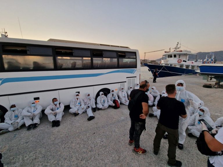 Προφυλακίστηκαν δύο φερόμενοι ως διακινητές για το ναυάγιο ανοιχτά της Ρόδου