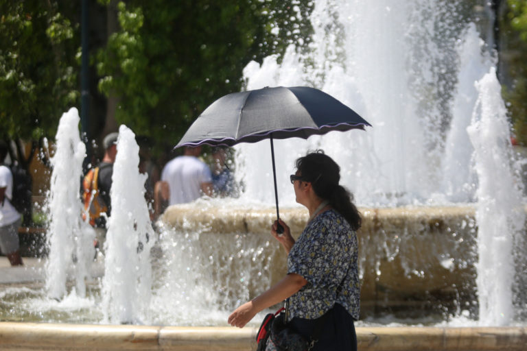 Στη διάθεση των πολιτών κλιματιζόμενες αίθουσες στα κτίρια της Περιφέρειας Θεσσαλίας