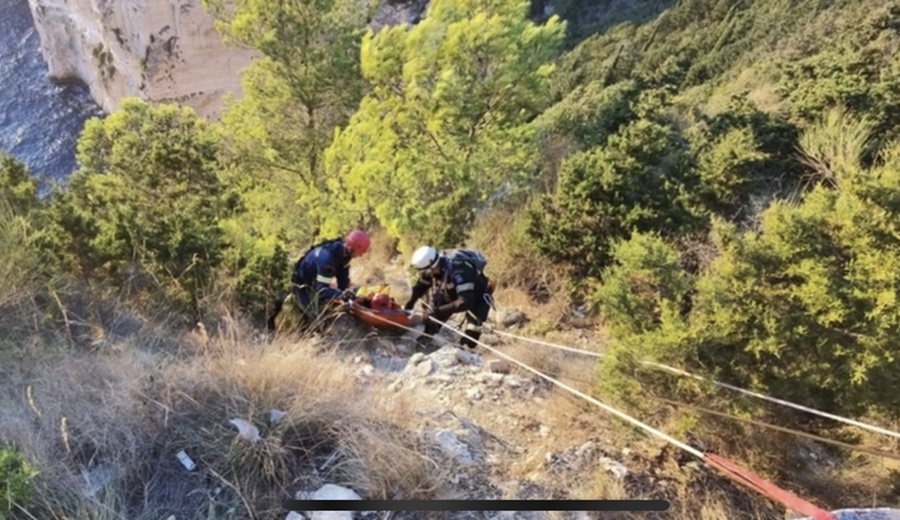 Ρέθυμνο: Επιτυχής απεγκλωβισμός 45χρονης αλλοδαπής από το Φαράγγι των Μύλων