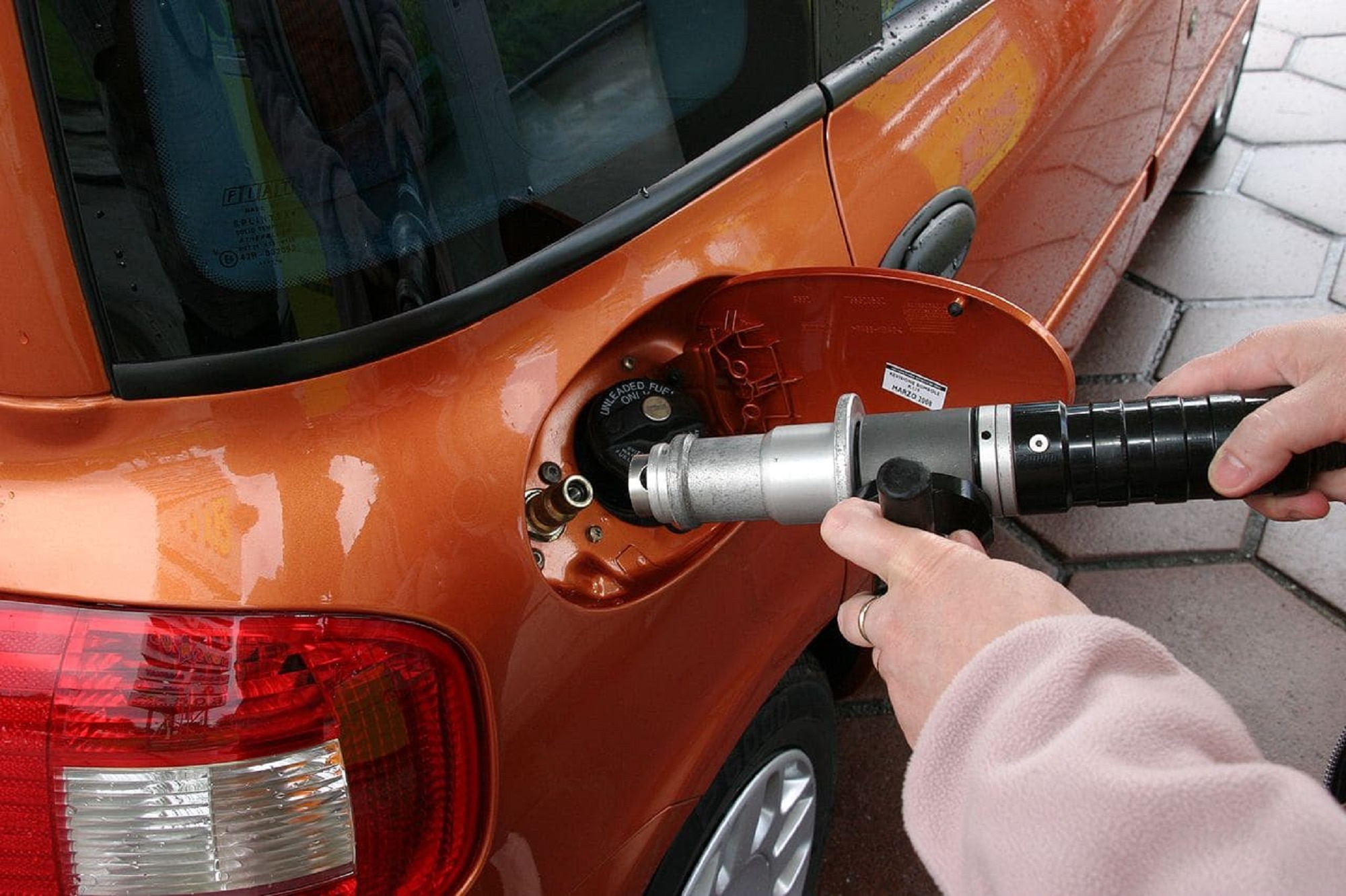 ΔΕΠΑ: Μειώνει από την Τρίτη 4 Οκτωβρίου την τιμή στο φυσικό αέριο κίνησης  
