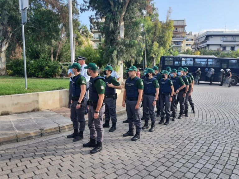 Πανεπιστημιακή Αστυνομία: Οι επικεφαλής της ΟΝΝΕΔ και της Νεολαίας ΣΥΡΙΖΑ στην ΕΡΤ (video)