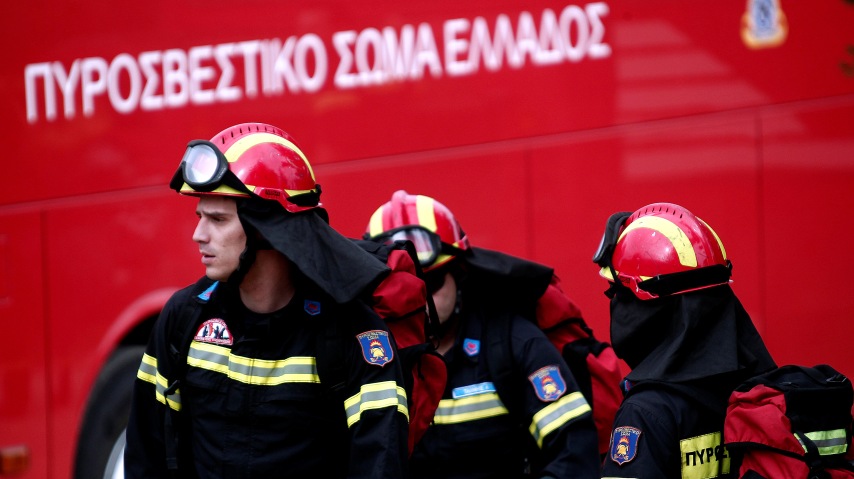 Πυρκαγιά στην Ανατολική Μάνη κοντά στον οικισμό Πύρριχο