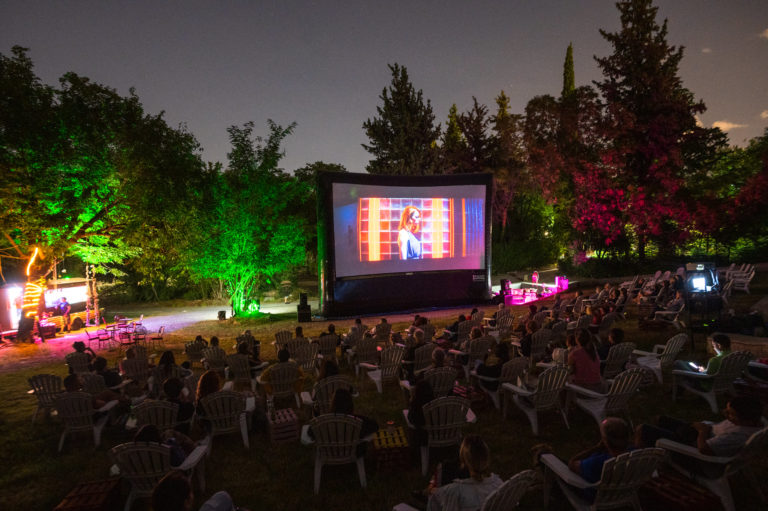 Cine Αλίκη: Δωρεάν κινηματογραφικές προβολές στο Πεδίον του Άρεως και τον Σεπτέμβριο