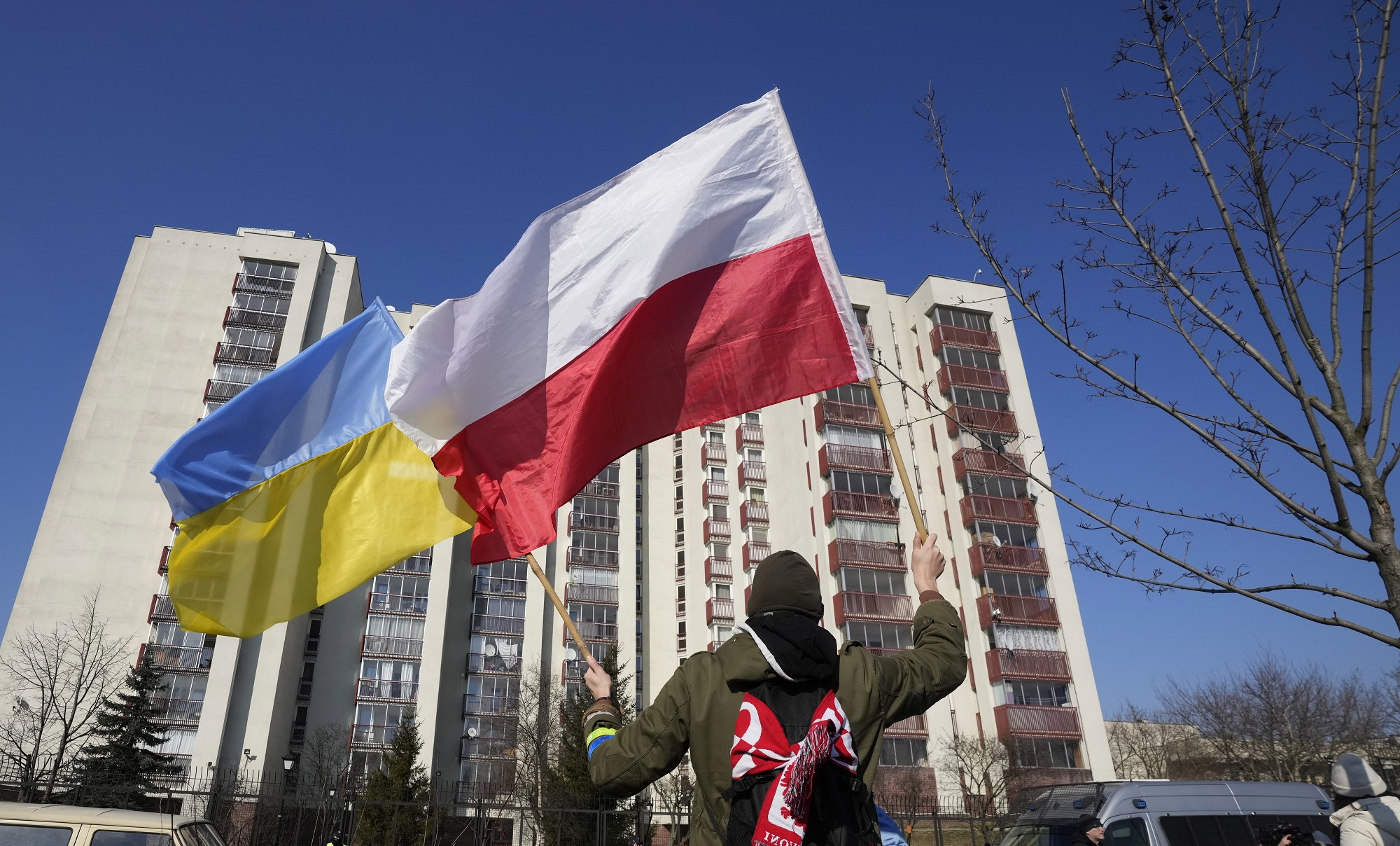 Δραστικοί περιορισμοί στην είσοδο Ρώσων από την Πολωνία και τα κράτη της Βαλτικής
