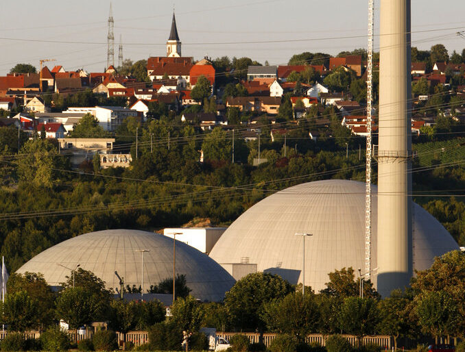 Σε εφεδρική λειτουργία δύο από τους τρεις πυρηνικούς αντιδραστήρες της Γερμανίας