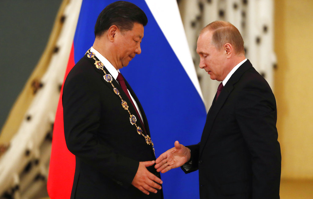 Αλλαγή στην παγκόσμια τάξη επιθυμούν Πούτιν και Σι Τζινπίνγκ με τη συνάντησή τους στο Ουζμπεκιστάν