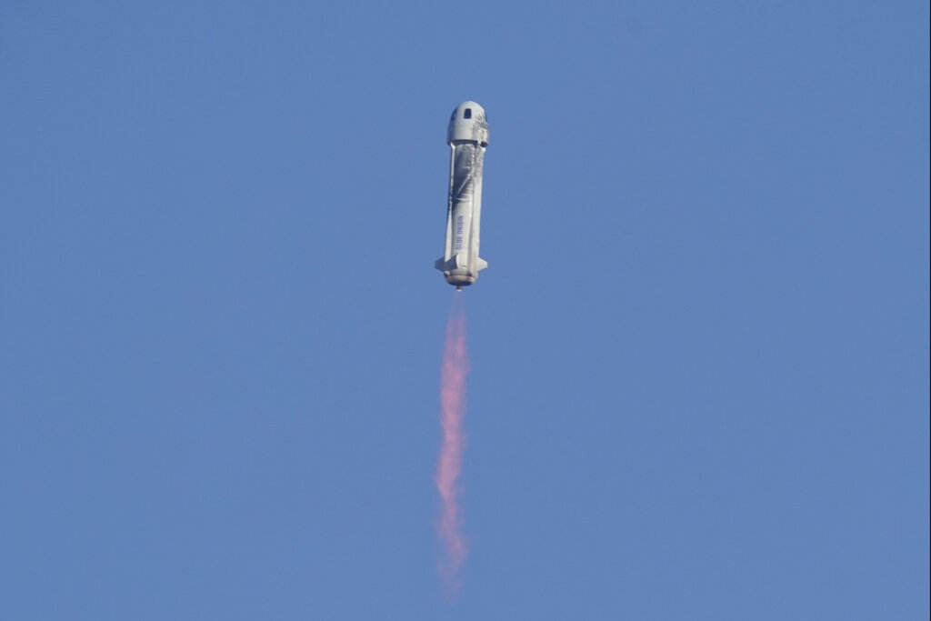 Πύραυλος της διαστημικής εταιρείας του Μπέζος υπέστη βλάβη κατά τη διάρκεια μη επανδρωμένης αποστολής