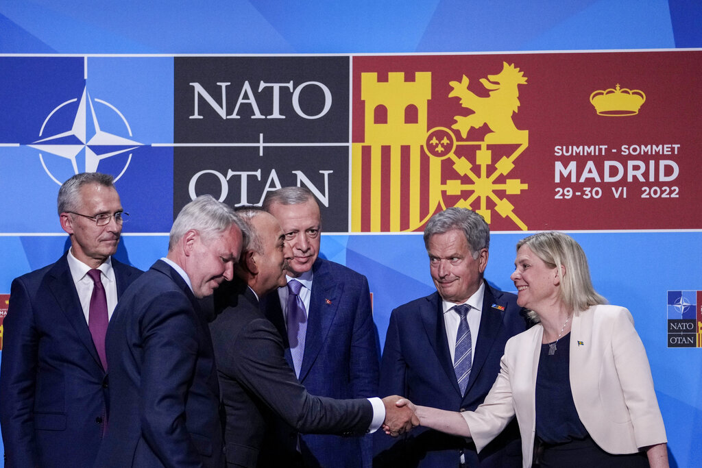 Η Άγκυρα καλεί τη νέα σουηδική κυβέρνηση να υλοποιήσει τη μεταξύ τους συμφωνία για την ένταξη της χώρας στο ΝΑΤΟ