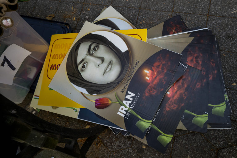 Ιράν: Στους 41 οι νεκροί – Θρήνος για 20χρονη που δέχθηκε έξι σφαίρες