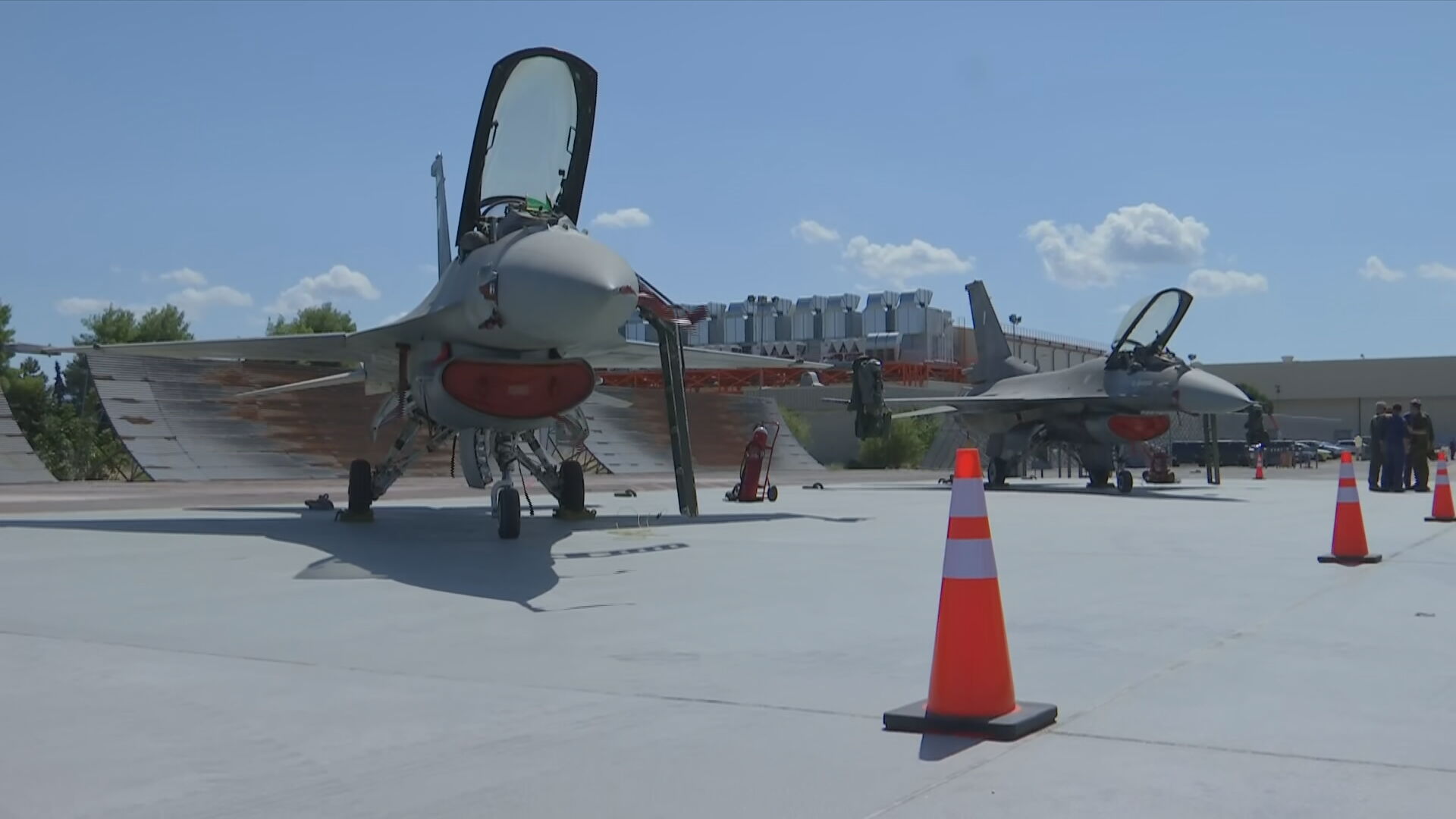 Δύο από τα 83 F-16 Viper παρέλαβε η Πολεμική Αεροπορία (video)