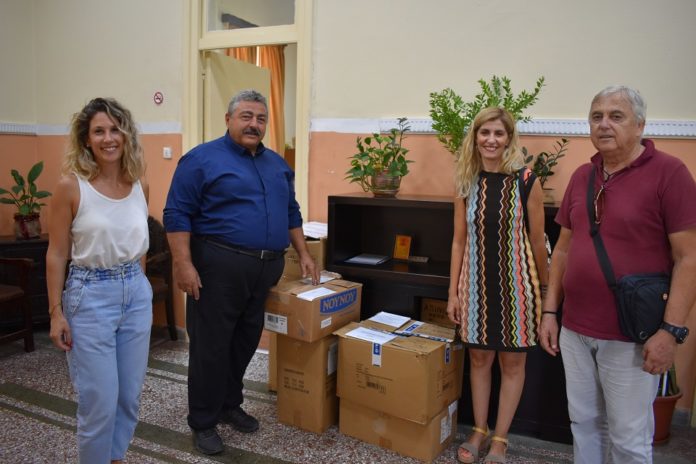 Χανιά: Διανομή σχολικών ειδών σε δομές παιδικής προστασίας